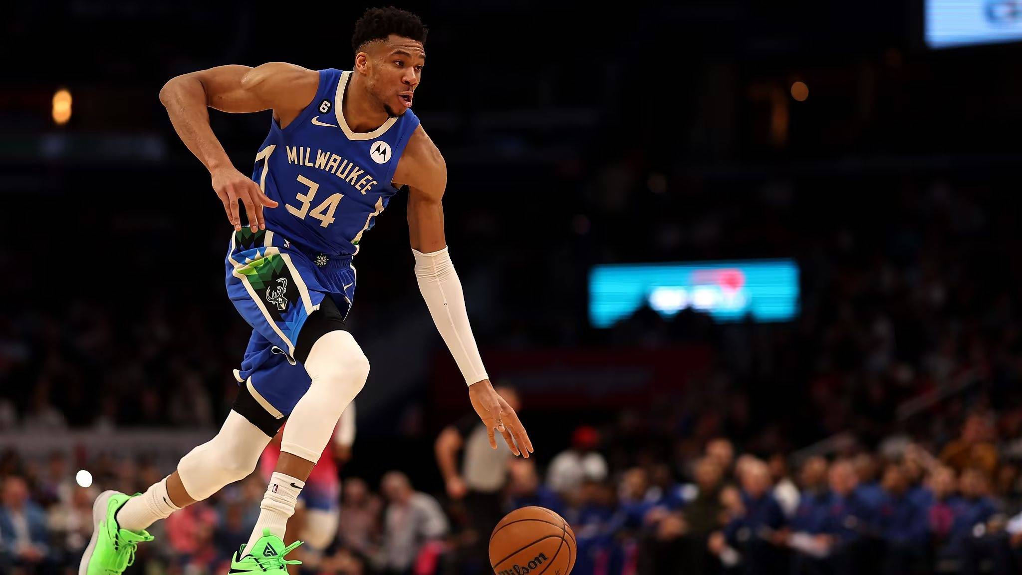 字母哥在皇家马德里比赛中逆转，战术调整引发热议！